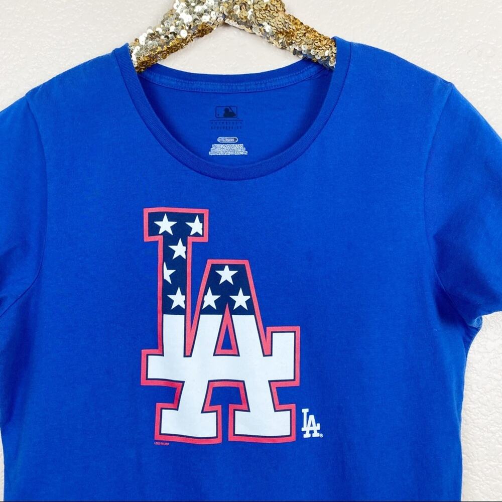 MLB • Los Angeles Dodgers Women’s Tee